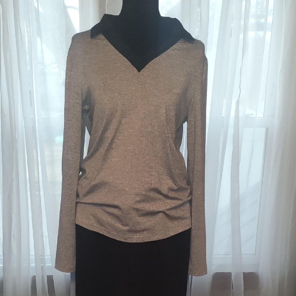 Gray Long Sleeve V-Neck Top